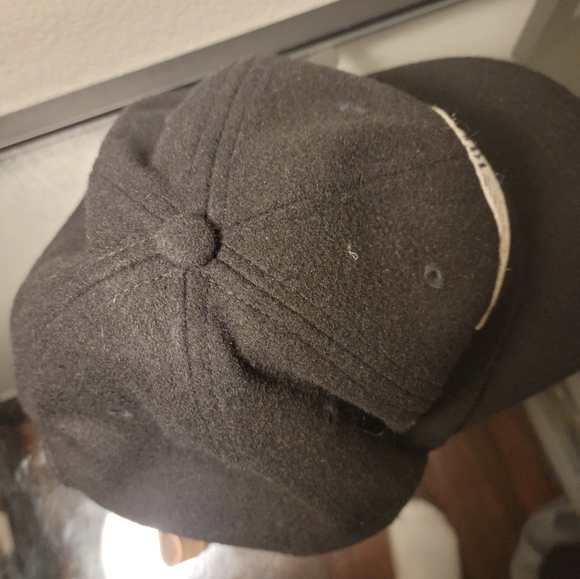 Oracle software applications cloud logo wool hat. - Picture 5 of 7